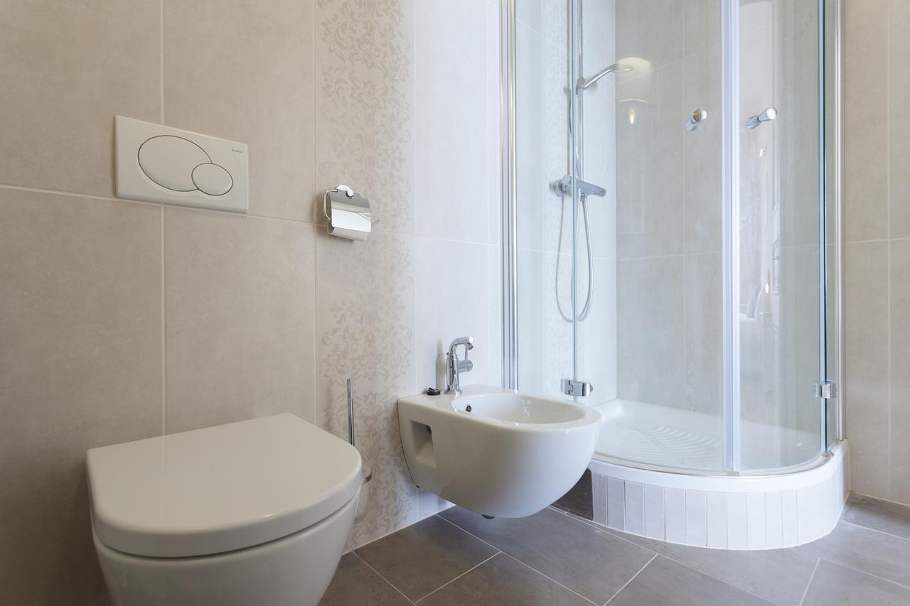 Luxury Beachfront Apartment Banje Ragusa Esterno foto