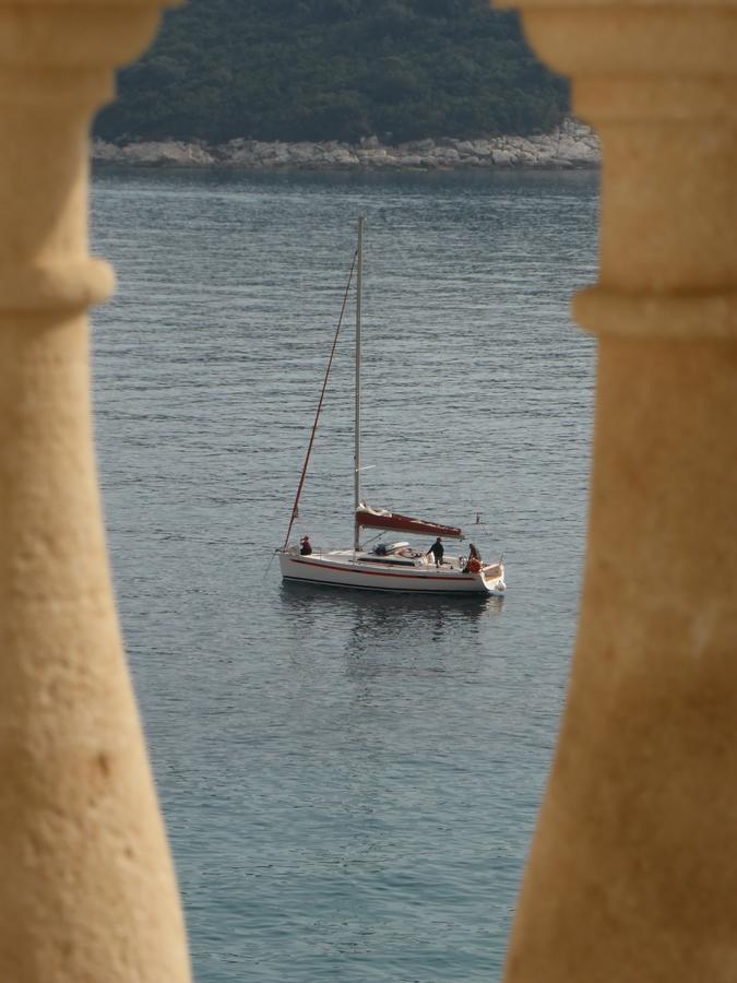 Luxury Beachfront Apartment Banje Ragusa Esterno foto