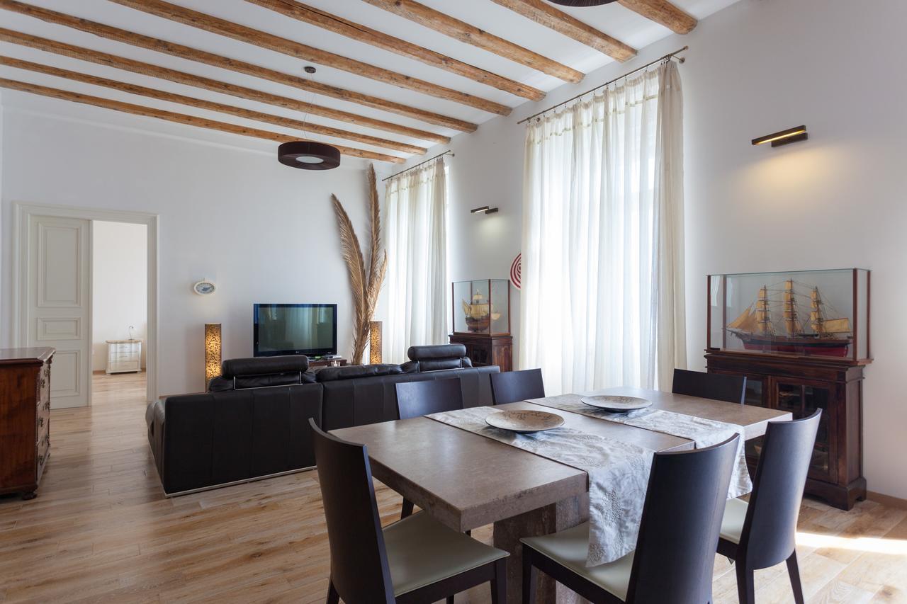 Luxury Beachfront Apartment Banje Ragusa Esterno foto
